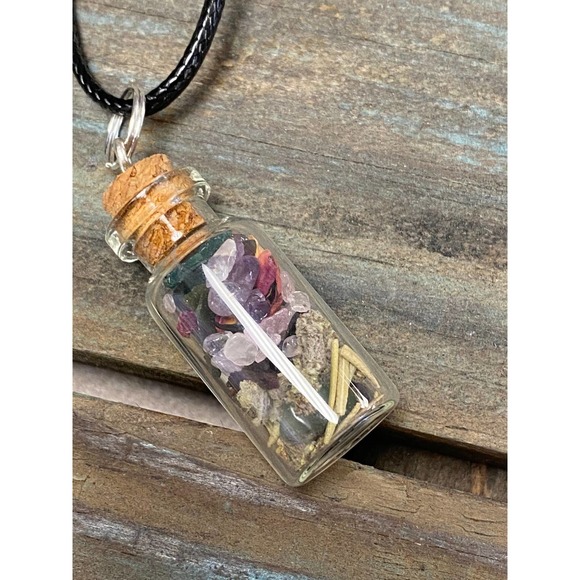 Self discovery and motivation spell herb crystal jar intention necklace - Picture 2 of 2